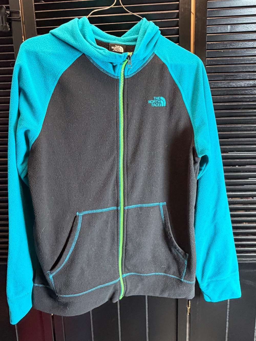 The North Face Kids Teal & Black Full-Zip Fleece Hoodie
